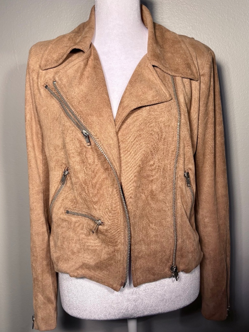 VICI Camel Tan Faux Suede Moto Biker Jacket Zip Size Small